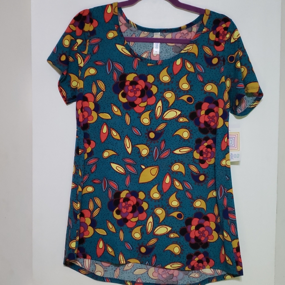 NWT LuLaRoe Classic T